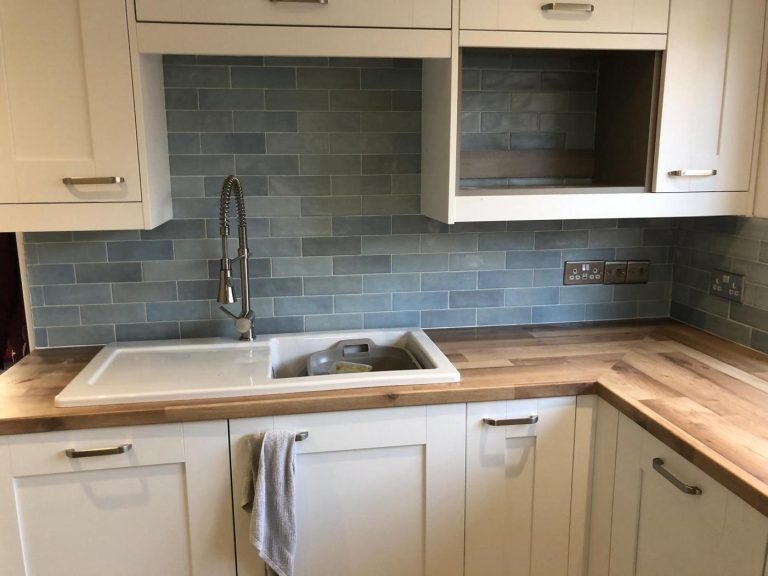 Porcelain kitchen wall tiles installed by Simali Stone in Bourton